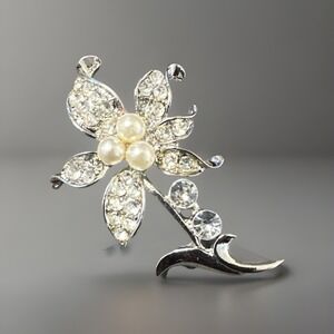 Vintage Rhinestone Faux Pearl Flower Brooch Pin‎